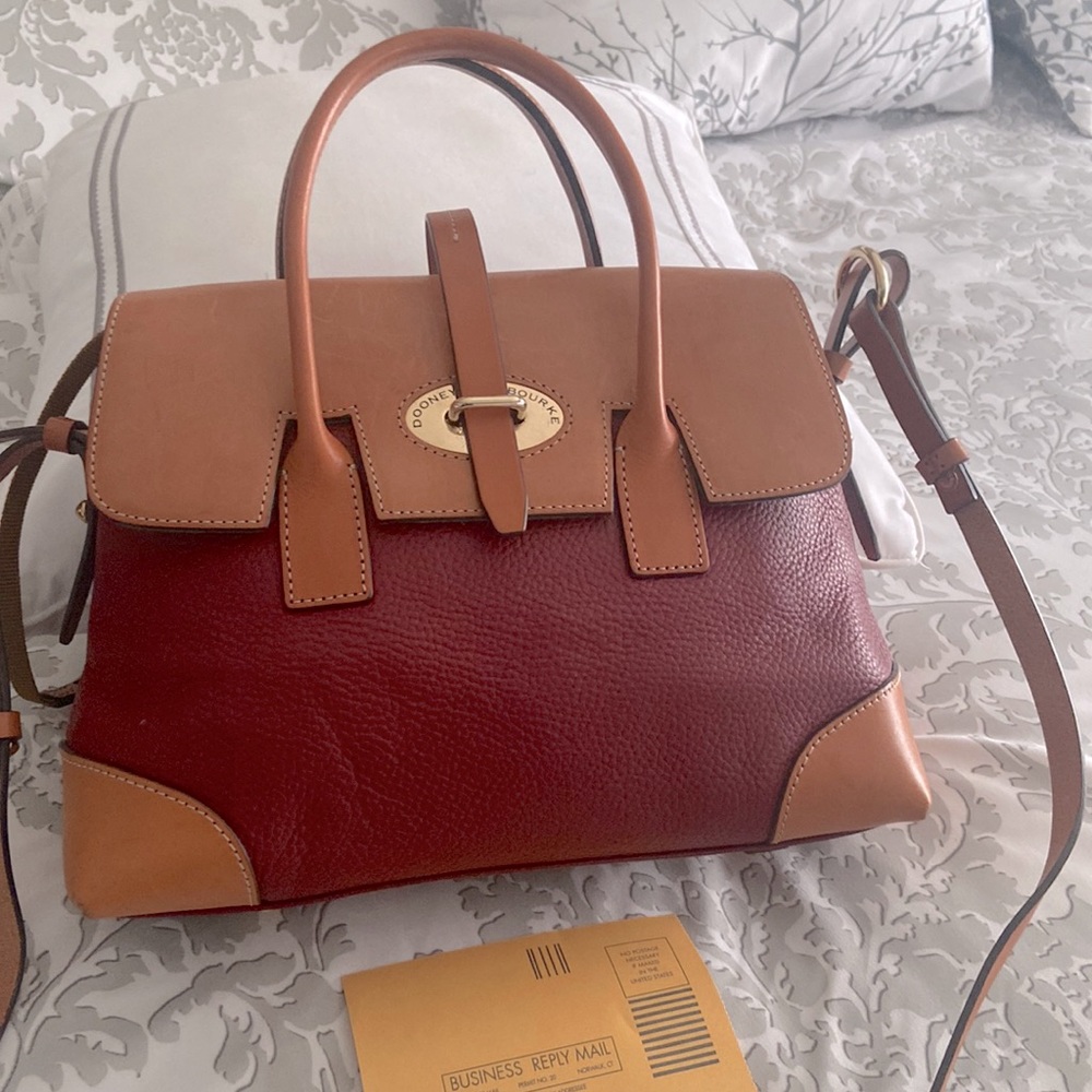 Rich 100%leather Dooney bag
